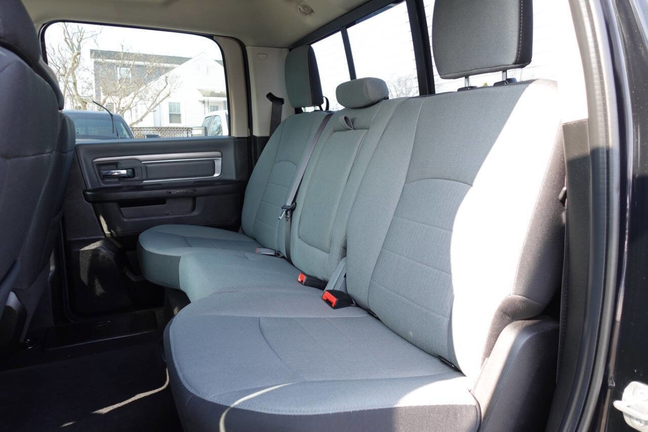 Used 2022 RAM 1500 Classic SLT w/ Electronics Convenience Group image 21