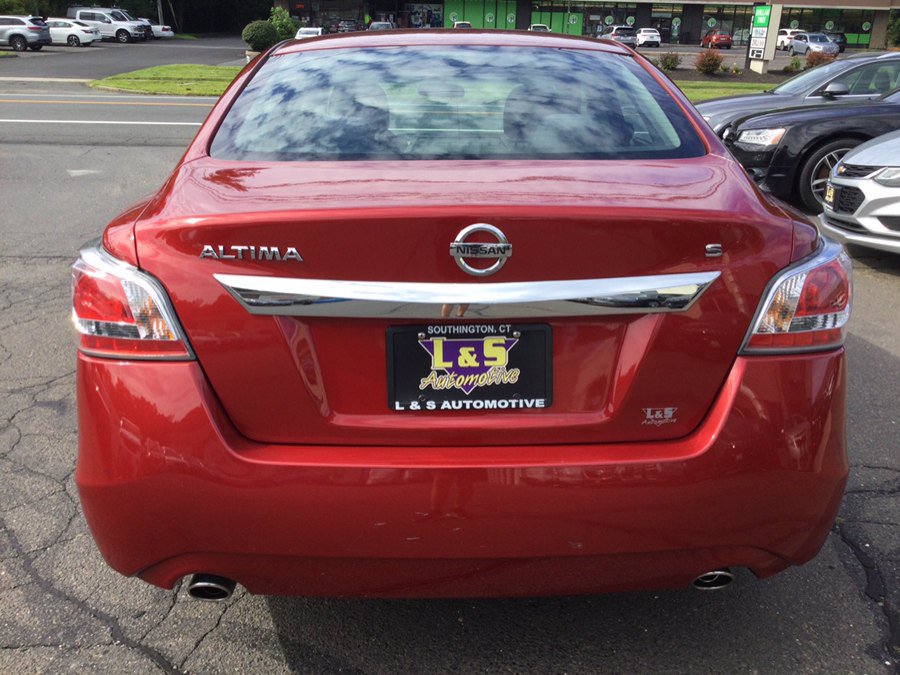 Used 2015 Nissan Altima 2.5 S w/ Power Driver Seat Package FWD image 9