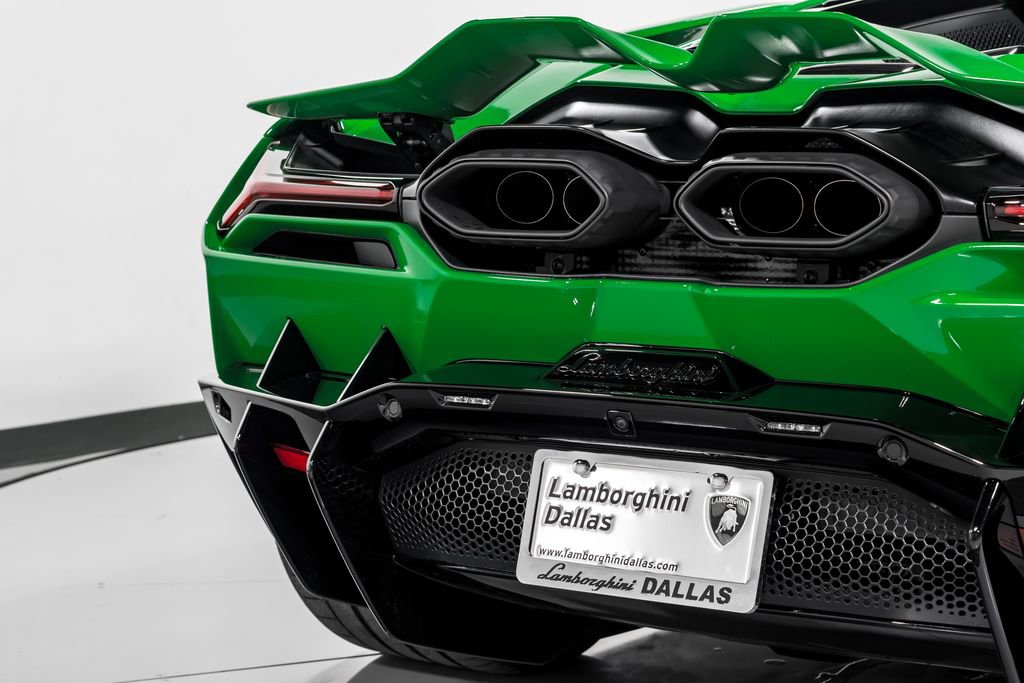 Used 2024 Lamborghini Revuelto image 49