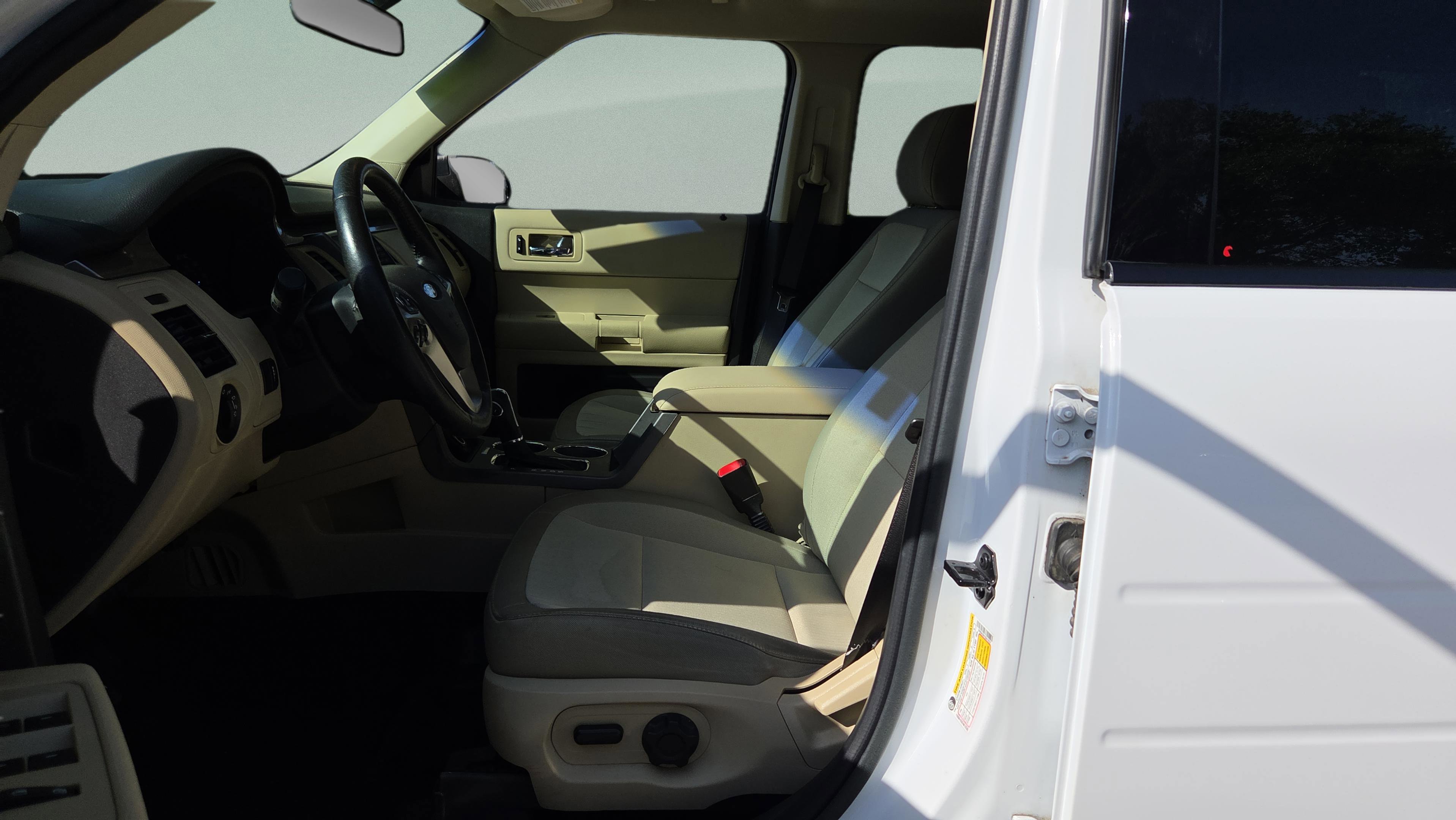 Used 2016 Ford Flex SE FWD image 9