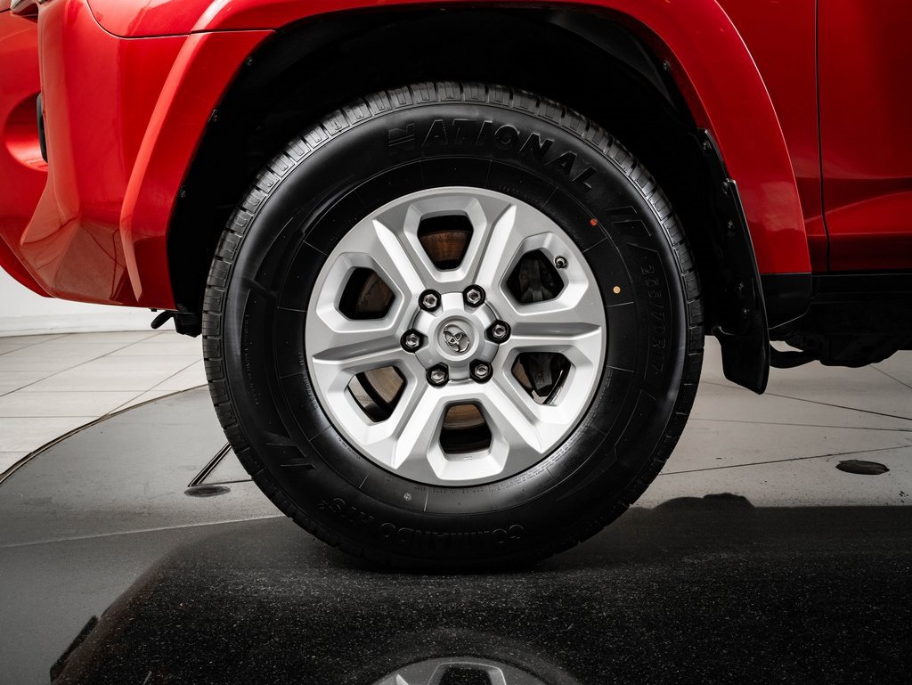 Used 2016 Toyota 4Runner SR5 image 12