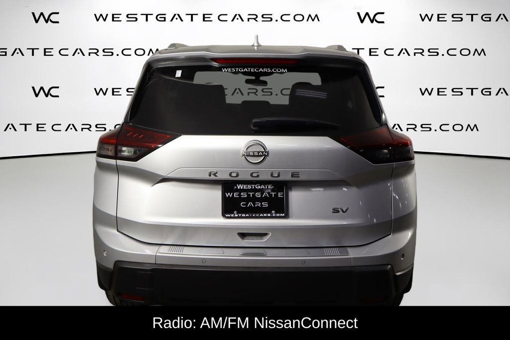 Used 2024 Nissan Rogue SV w/ SV Premium Package image 4