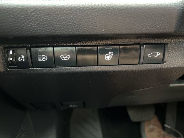 Used 2024 Toyota RAV4 XLE image 40