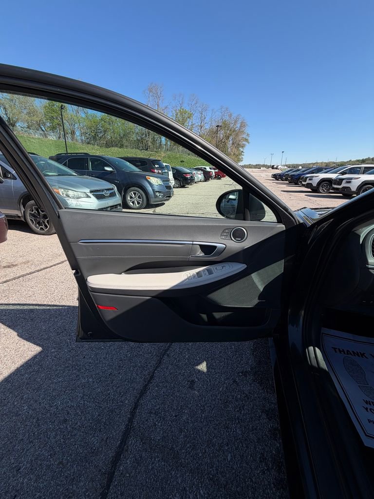 Certified 2023 Hyundai Sonata Limited FWD image 21