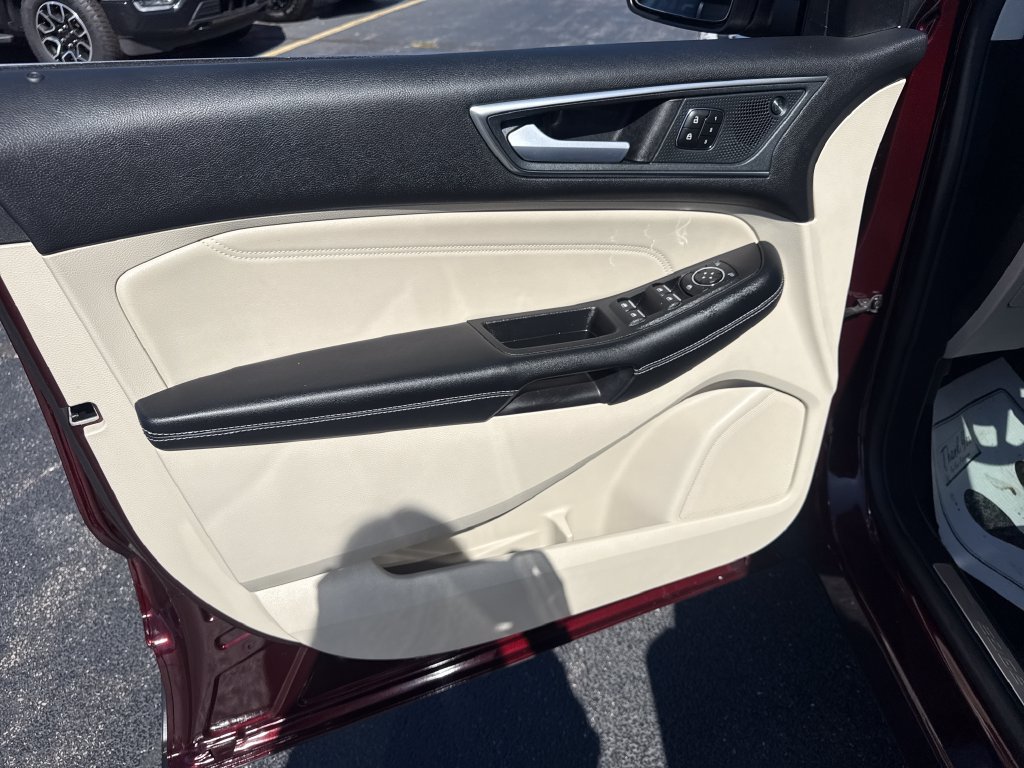Used 2024 Ford Edge Titanium w/ Equipment Group 301A AWD/4WD image 30