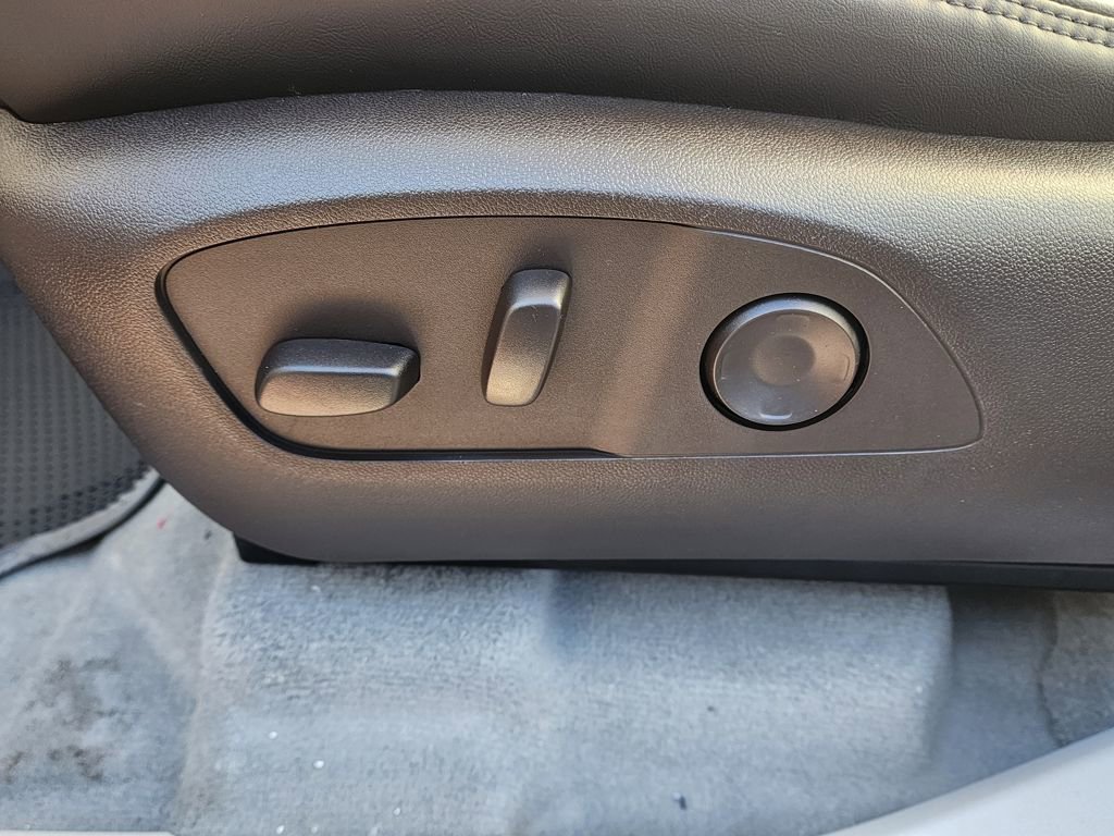 New 2026 GMC Acadia Denali w/ Super Cruise Package image 19