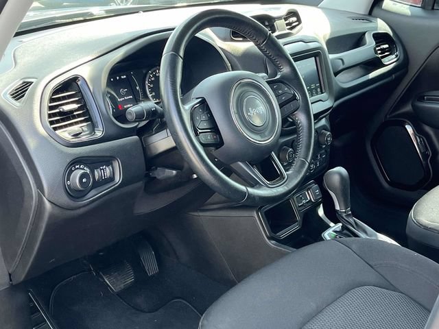 Used 2020 Jeep Renegade Altitude FWD image 12