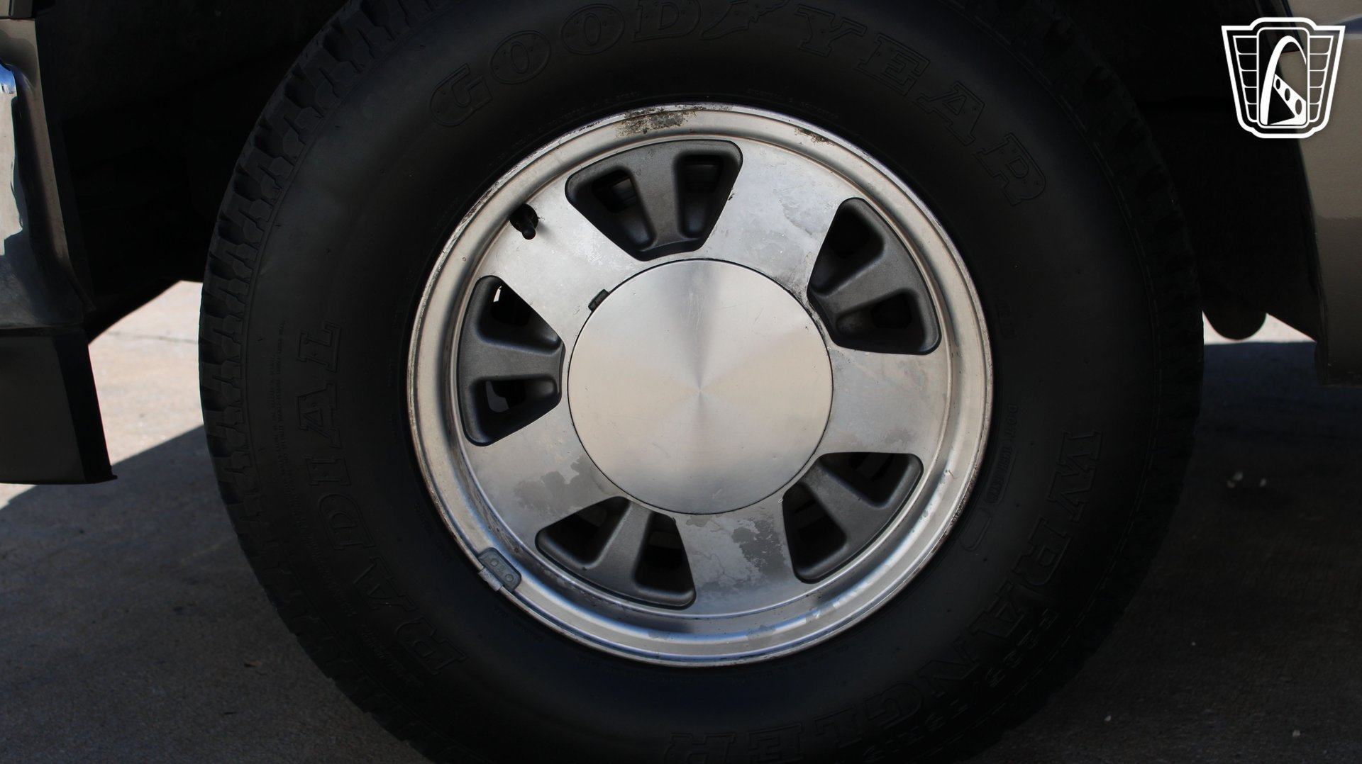 Used 1990 Chevrolet Silverado 1500 2WD Extended Cab image 9