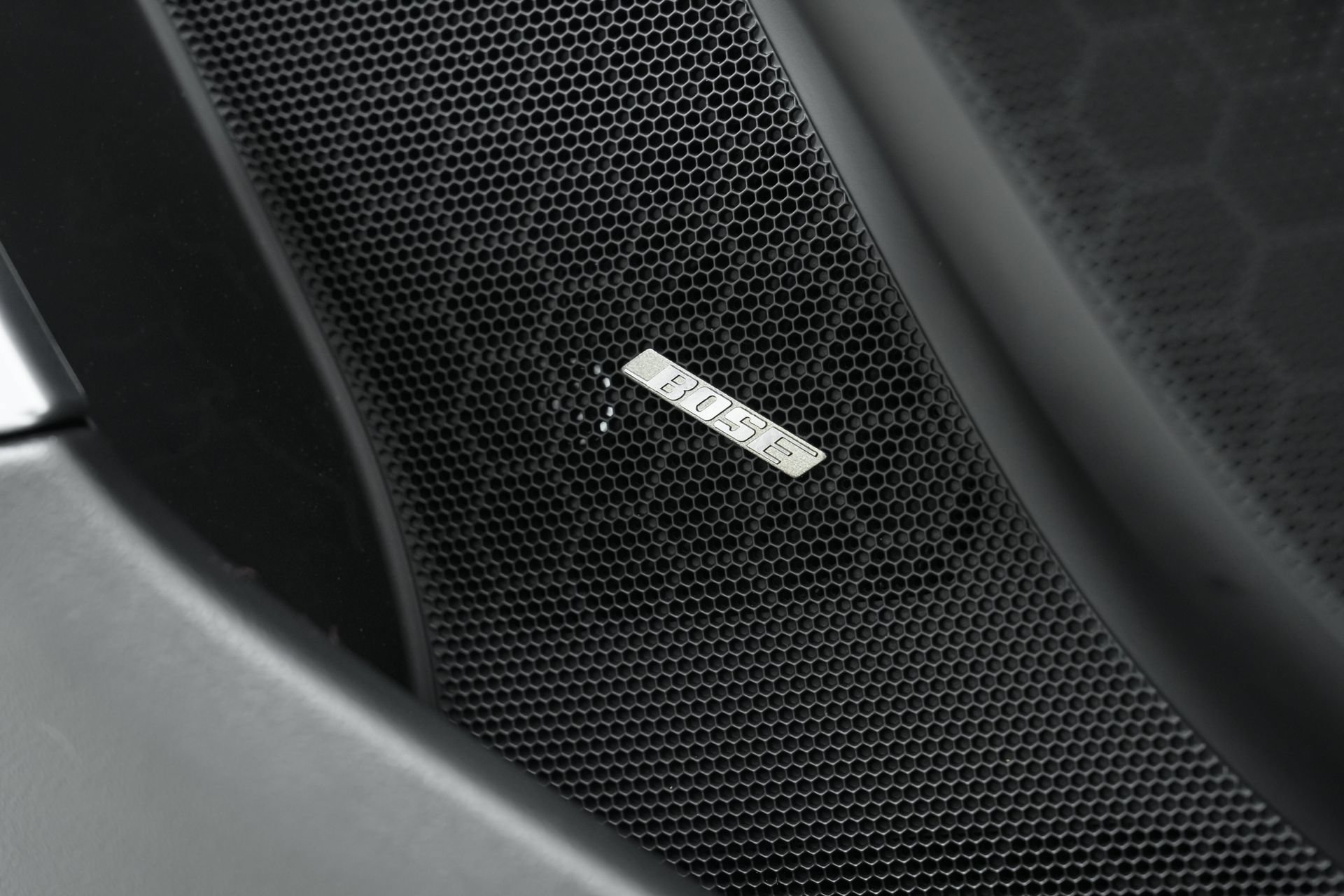 Used 2025 Porsche 718 Cayman RWD image 86