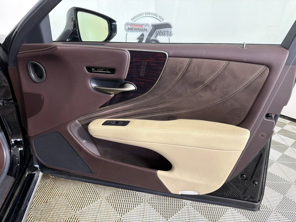 Used 2019 Lexus LS 500 w/ Luxury Package image 16