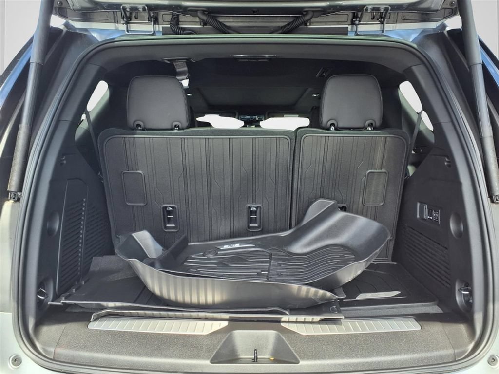 Certified 2026 GMC Yukon Denali w/ Sun & Power Step Package AWD/4WD image 8