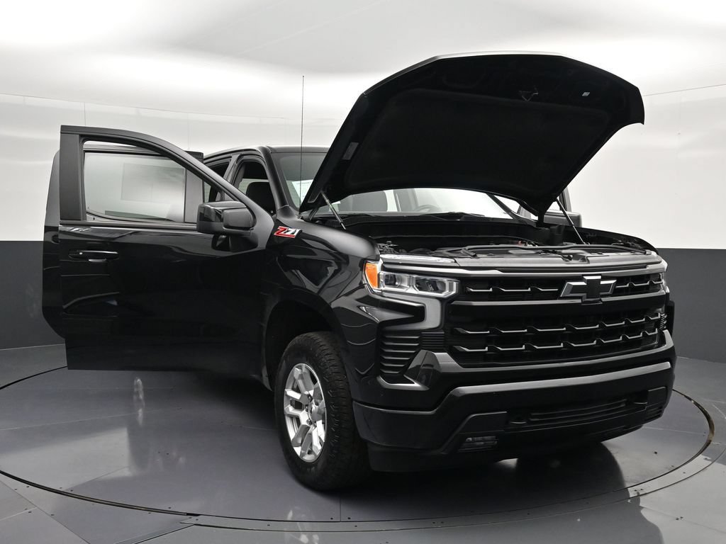 Used 2024 Chevrolet Silverado 1500 RST w/ Z71 Off-Road Package AWD/4WD image 29