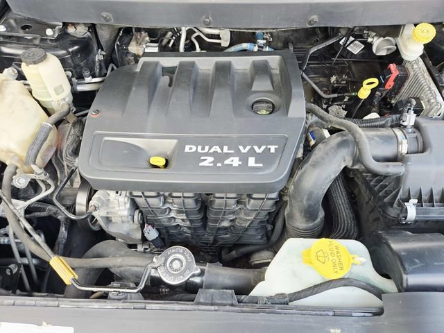 Used 2014 Dodge Journey SXT w/ Flexible Seating Group image 16