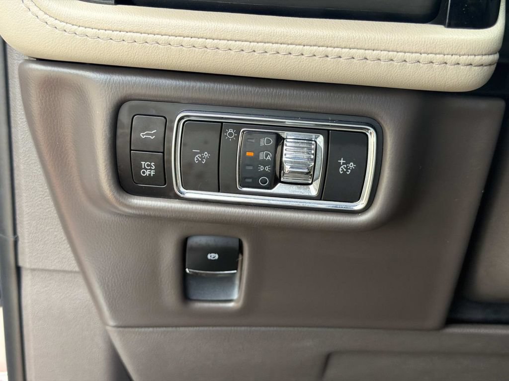 Certified 2023 Lincoln Nautilus Reserve FWD image 22