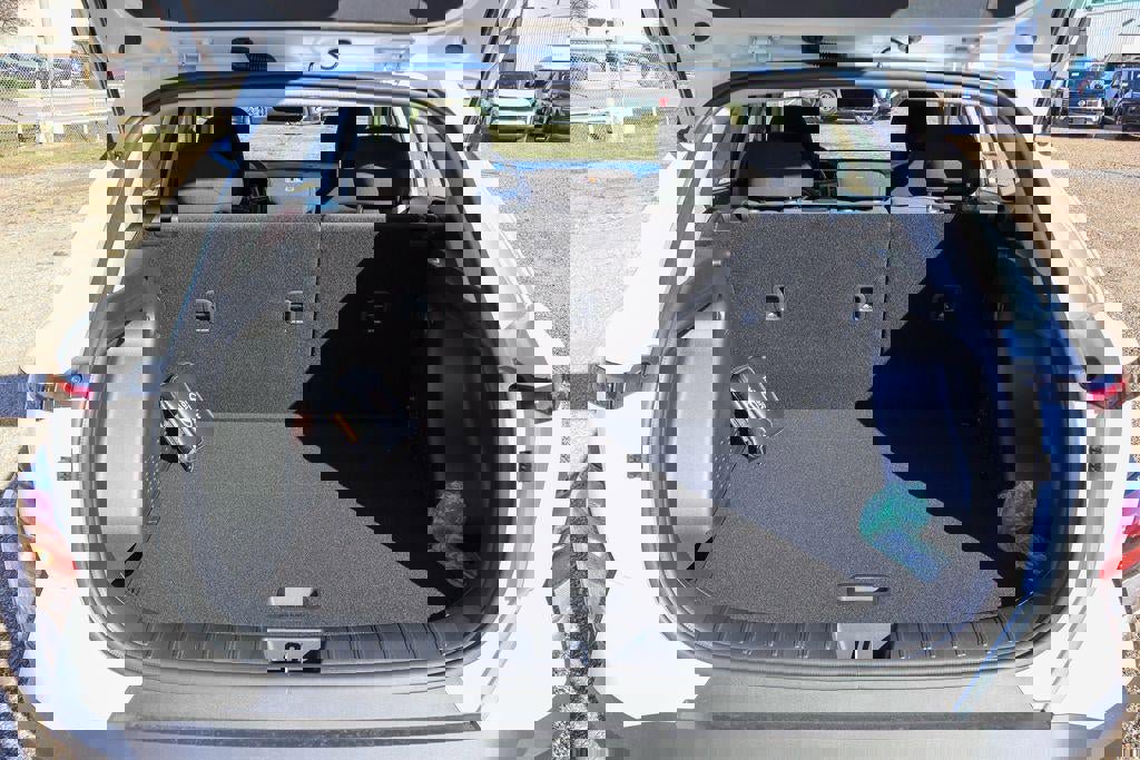 New 2026 Hyundai Kona SE image 28