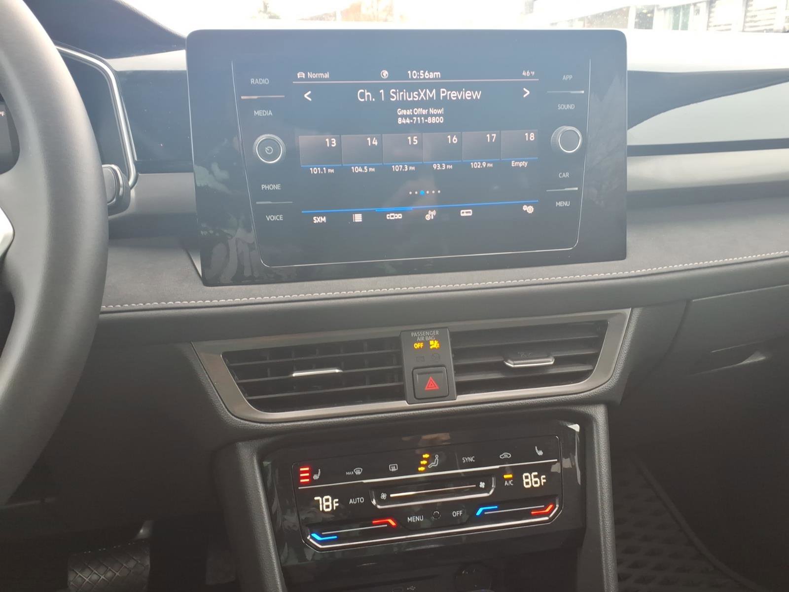 Used 2025 Volkswagen Taos SE image 23