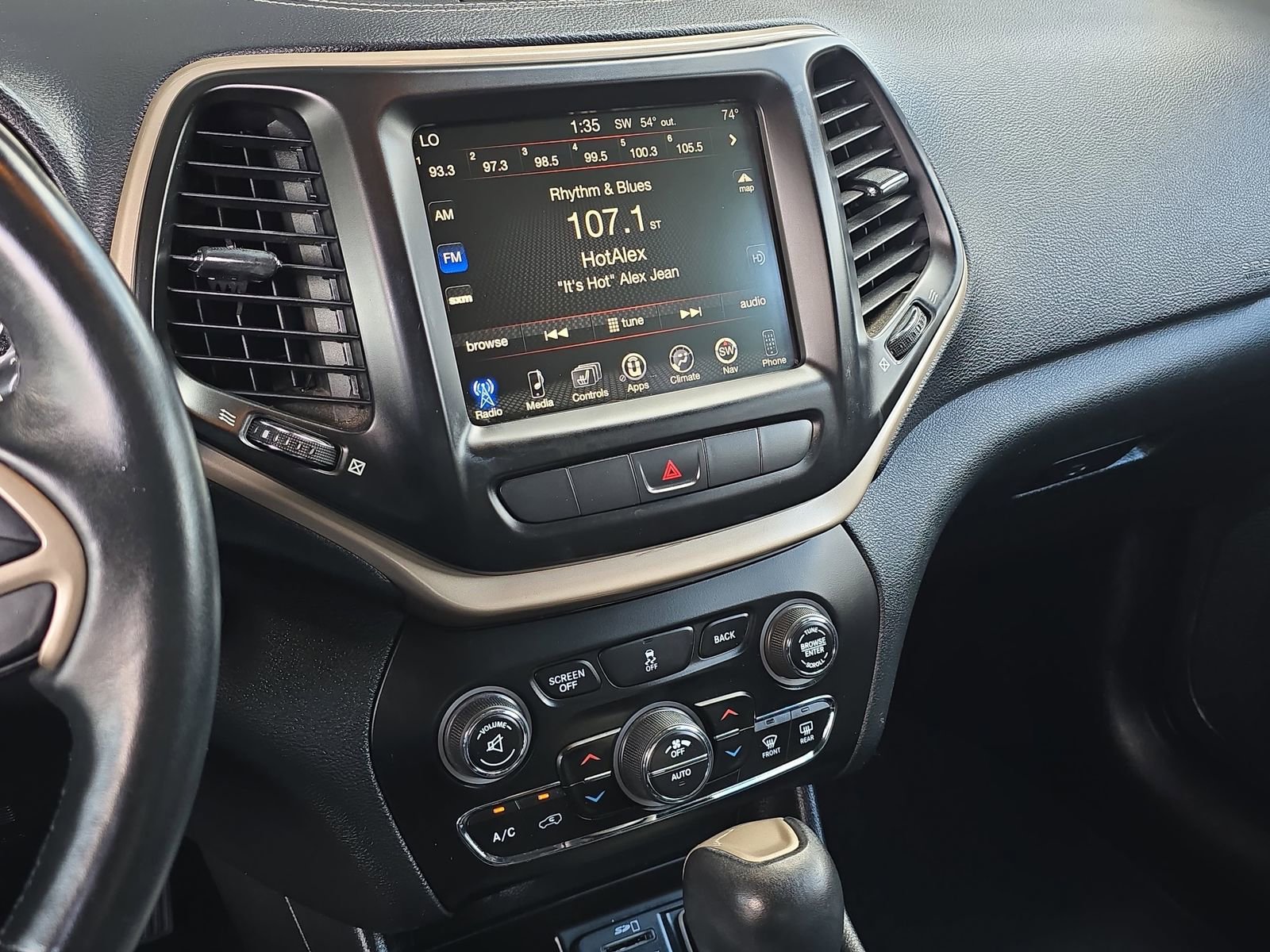 Used 2014 Jeep Cherokee Limited w/ Trailer Tow Group AWD/4WD image 22
