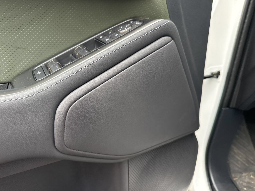 Used 2025 Lexus GX 550 AWD/4WD image 15