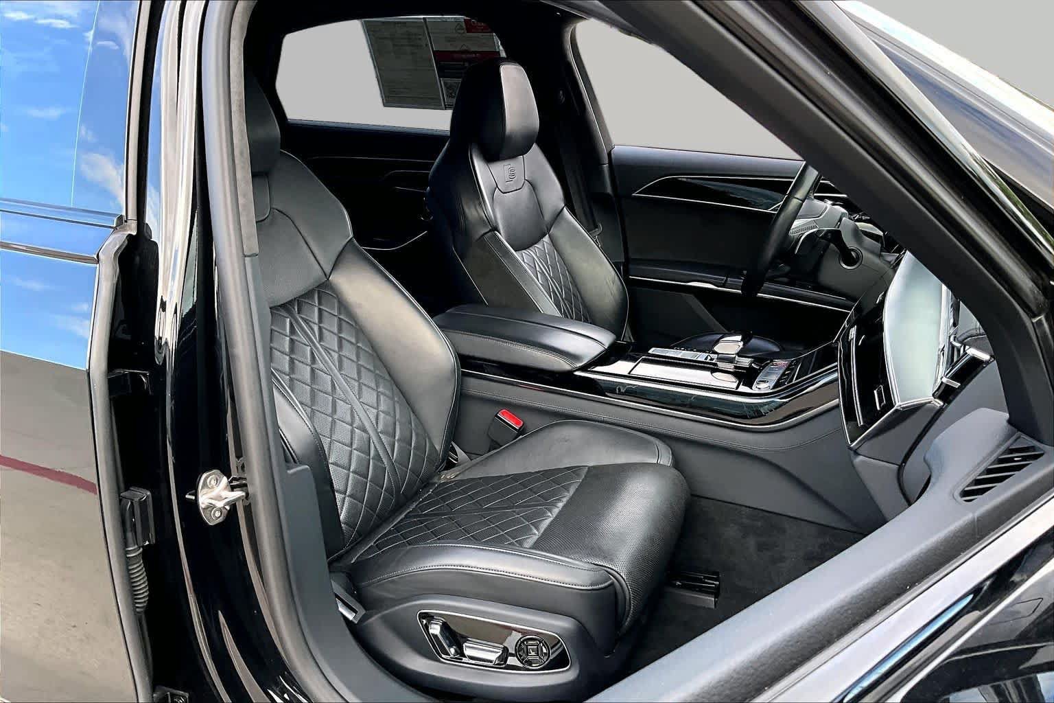 Used 2020 Audi S8 L AWD/4WD image 9
