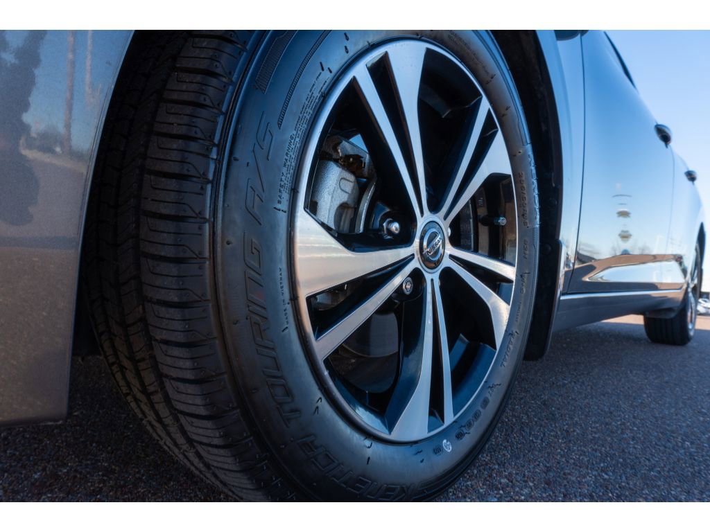 Used 2022 Nissan Sentra SV image 9