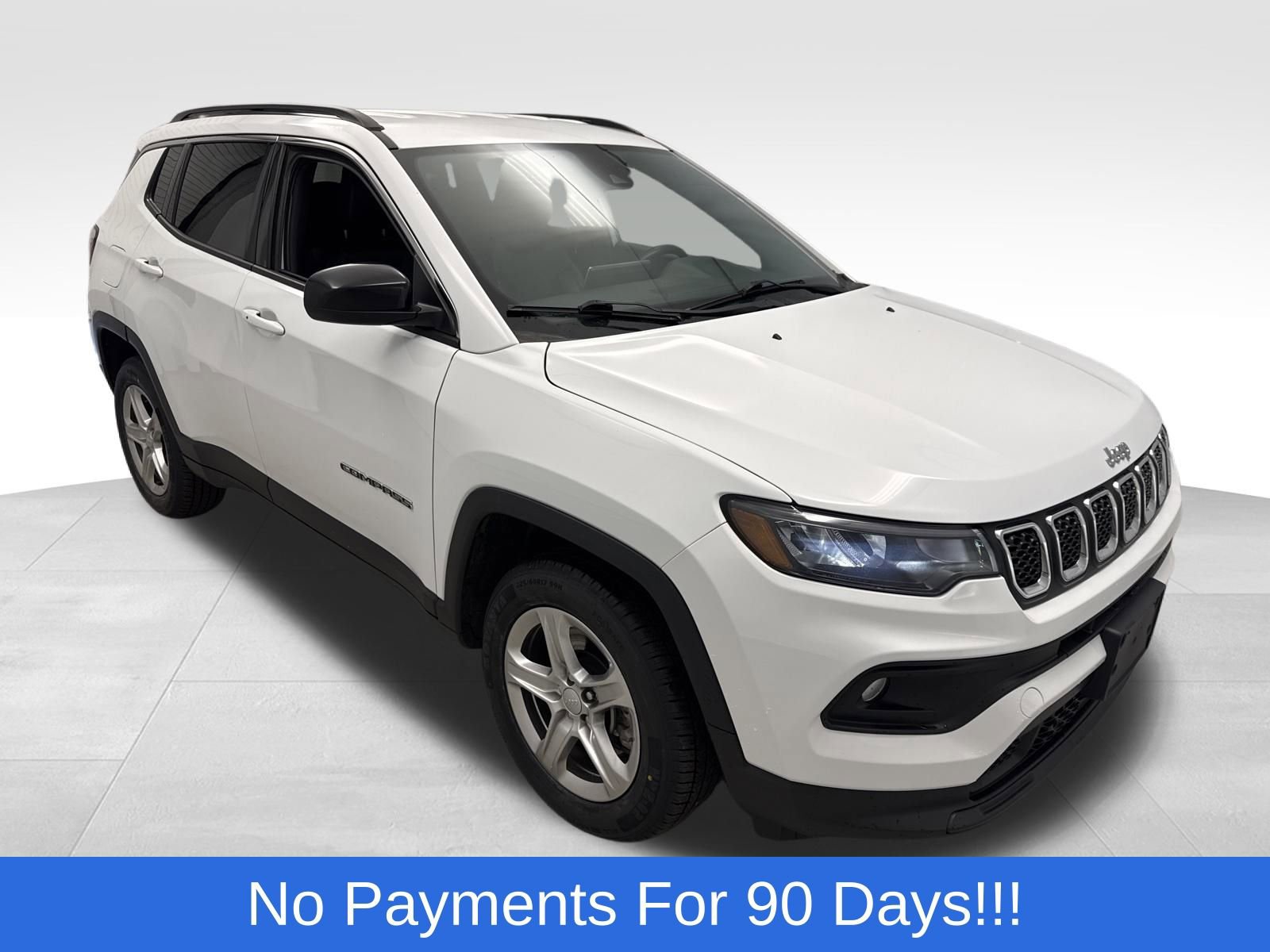 Used 2023 Jeep Compass Latitude AWD/4WD image 1
