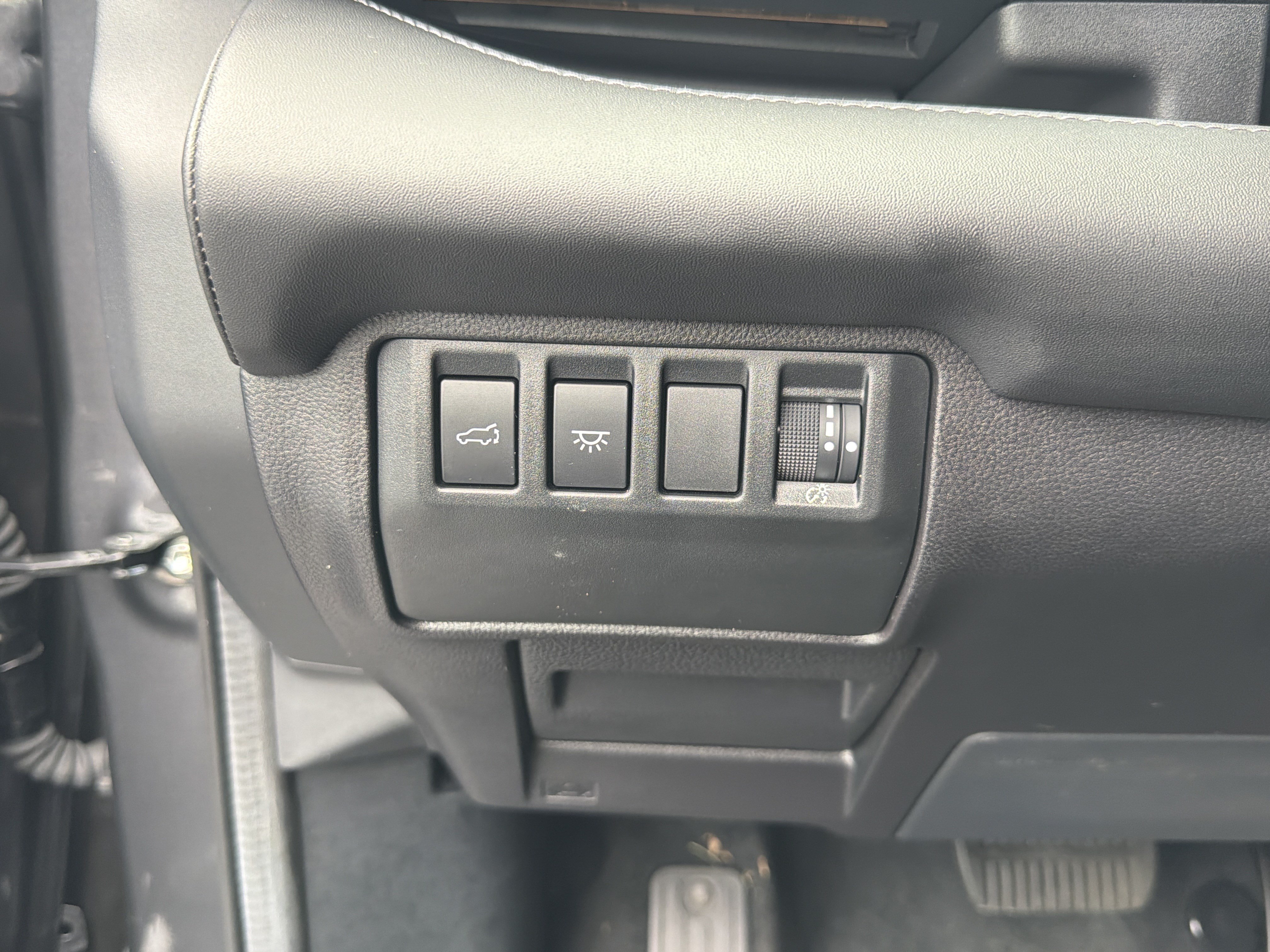 Used 2025 Subaru Ascent Touring AWD/4WD image 29