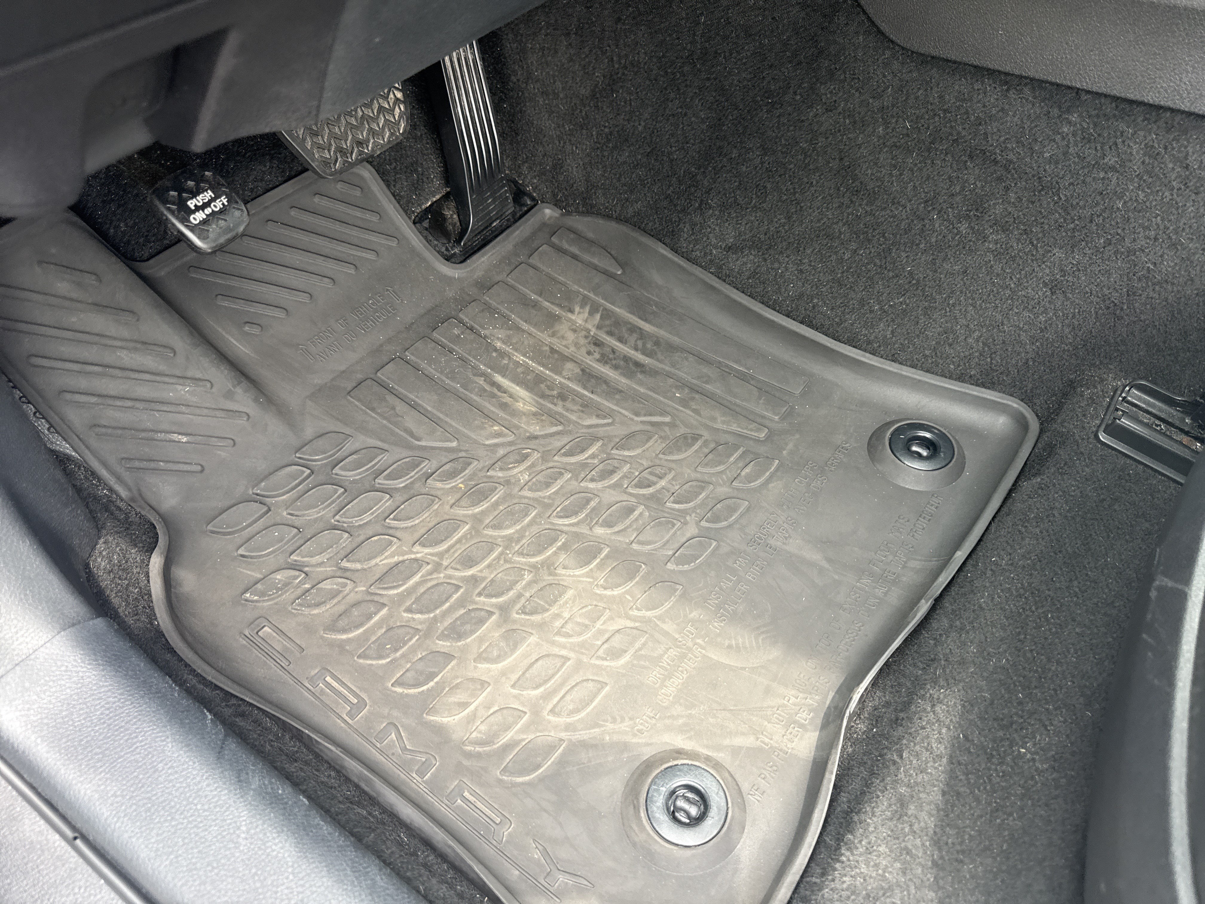 Used 2023 Toyota Camry SE FWD image 17