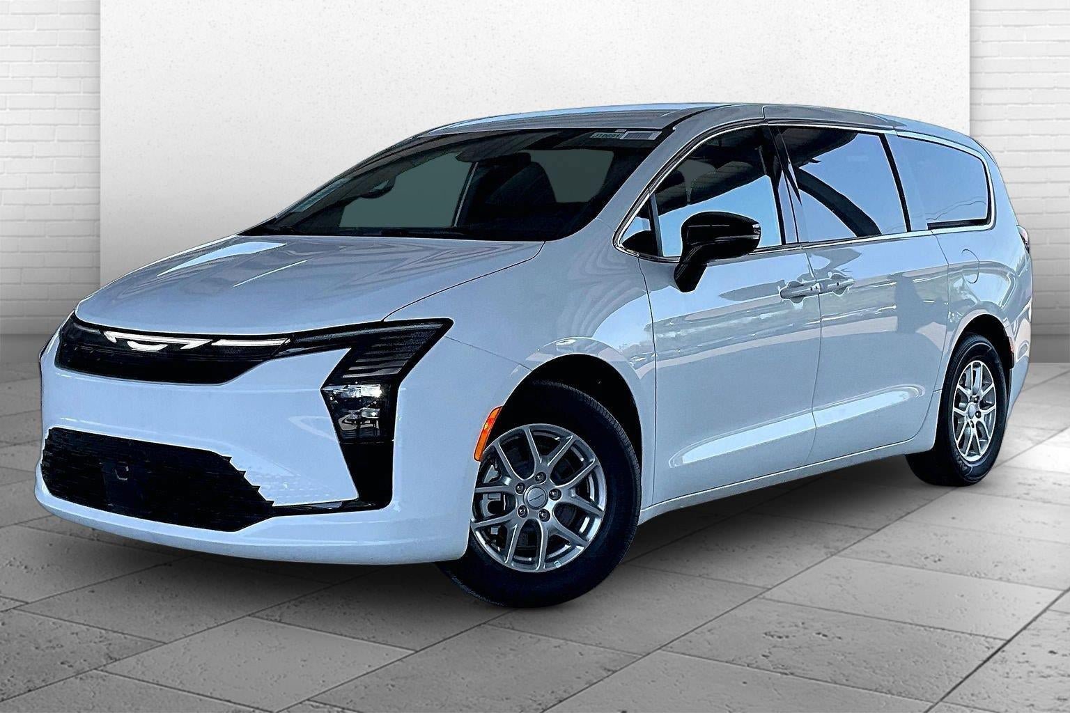 New 2027 Chrysler Pacifica Select FWD image 2