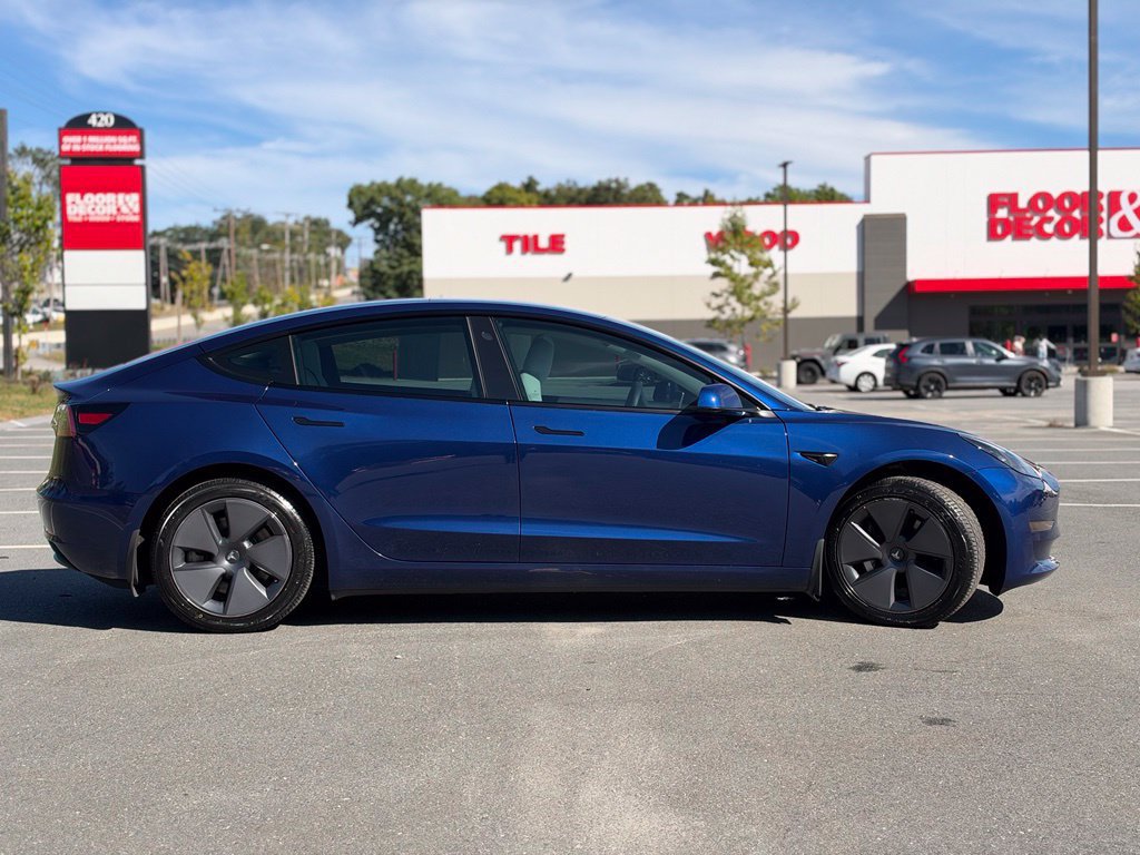 Used 2023 Tesla Model 3 Standard Range RWD image 8