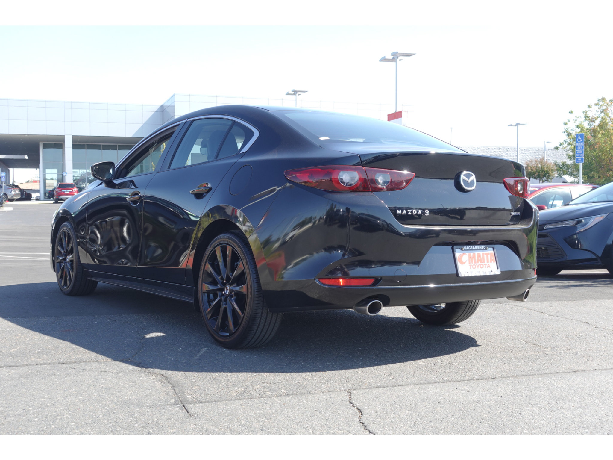 Used 2024 MAZDA MAZDA3 s FWD image 5