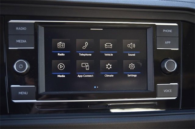 Certified 2024 Volkswagen Jetta SE w/ Panoramic Sunroof Package image 14