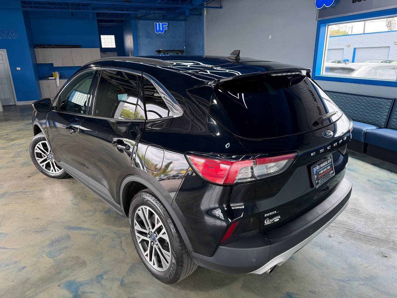 Used 2020 Ford Escape SEL AWD/4WD image 3