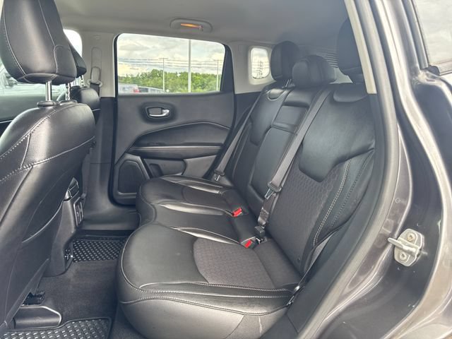 Used 2019 Jeep Compass Latitude w/ Popular Equipment Group AWD/4WD image 33