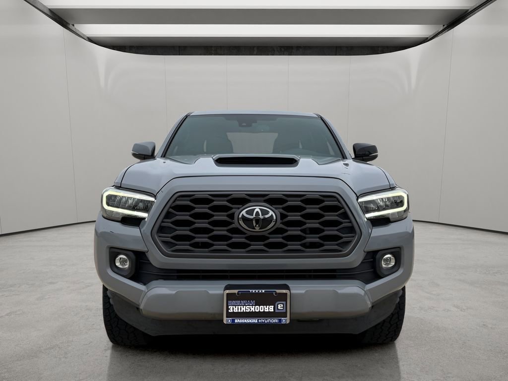 Used 2021 Toyota Tacoma TRD Sport w/ Technology Package image 2