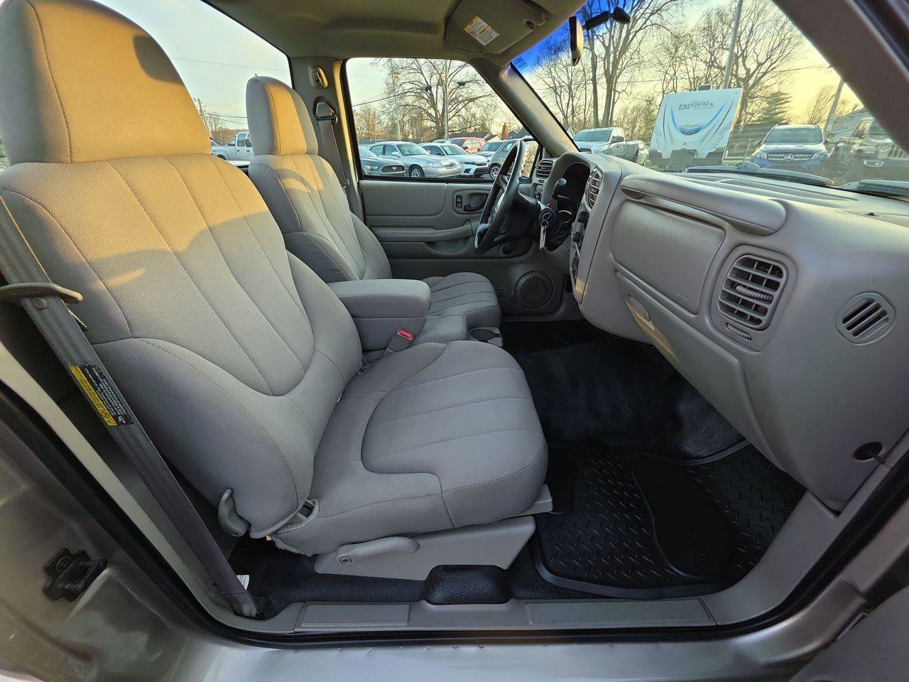 Used 2003 GMC Sonoma SL image 8