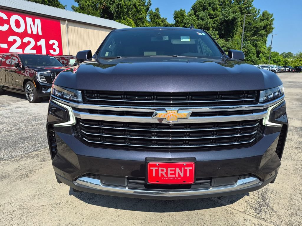 Used 2022 Chevrolet Suburban LT w/ Luxury Package AWD/4WD image 6