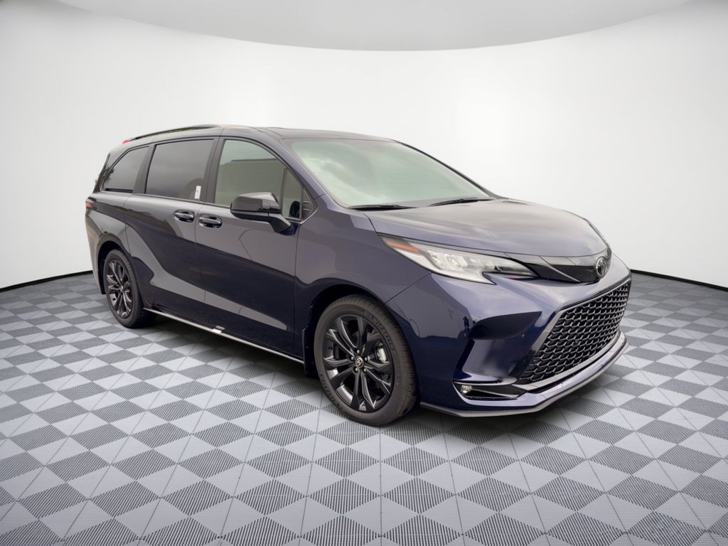 New 2026 Toyota Sienna XSE FWD image 8
