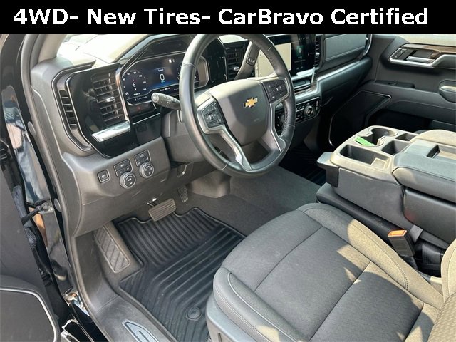 Used 2023 Chevrolet Silverado 1500 LT image 11