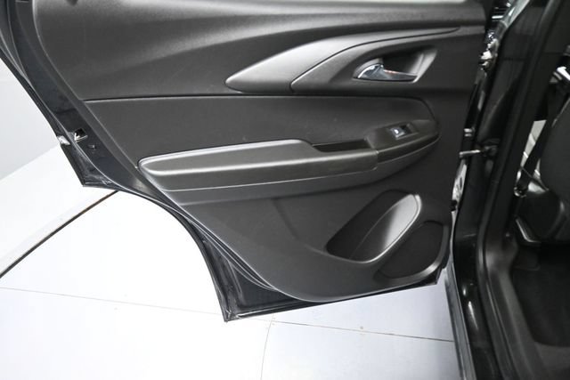 Used 2023 Chevrolet TrailBlazer LT FWD image 18