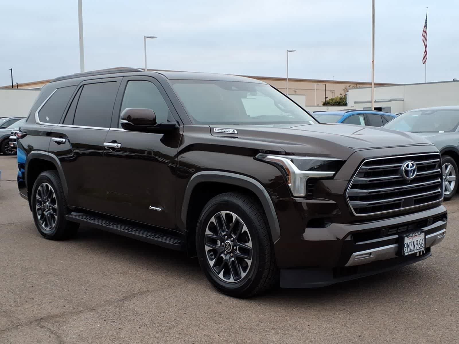 Used 2023 Toyota Sequoia Limited w/ Tow Technology Package AWD/4WD video 3