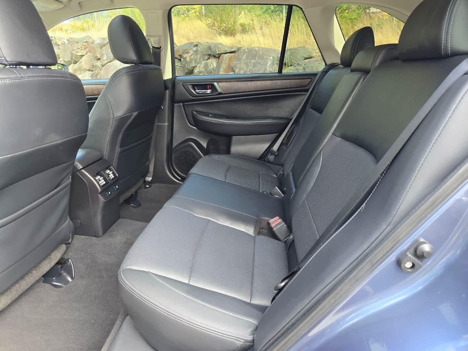 Used 2016 Subaru Outback 2.5i Limited AWD/4WD image 23
