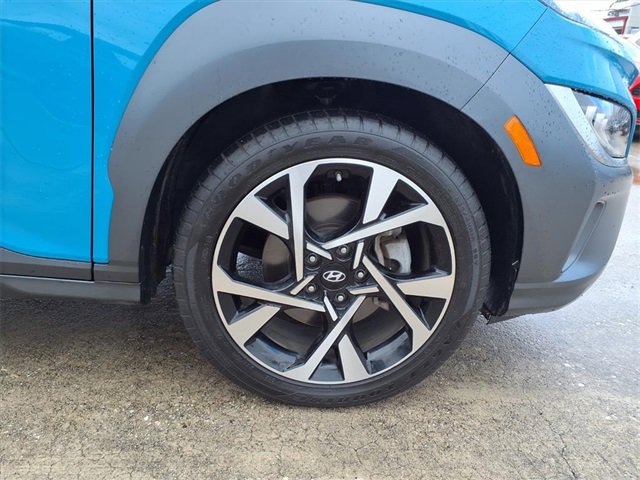 Used 2023 Hyundai Kona Limited image 10