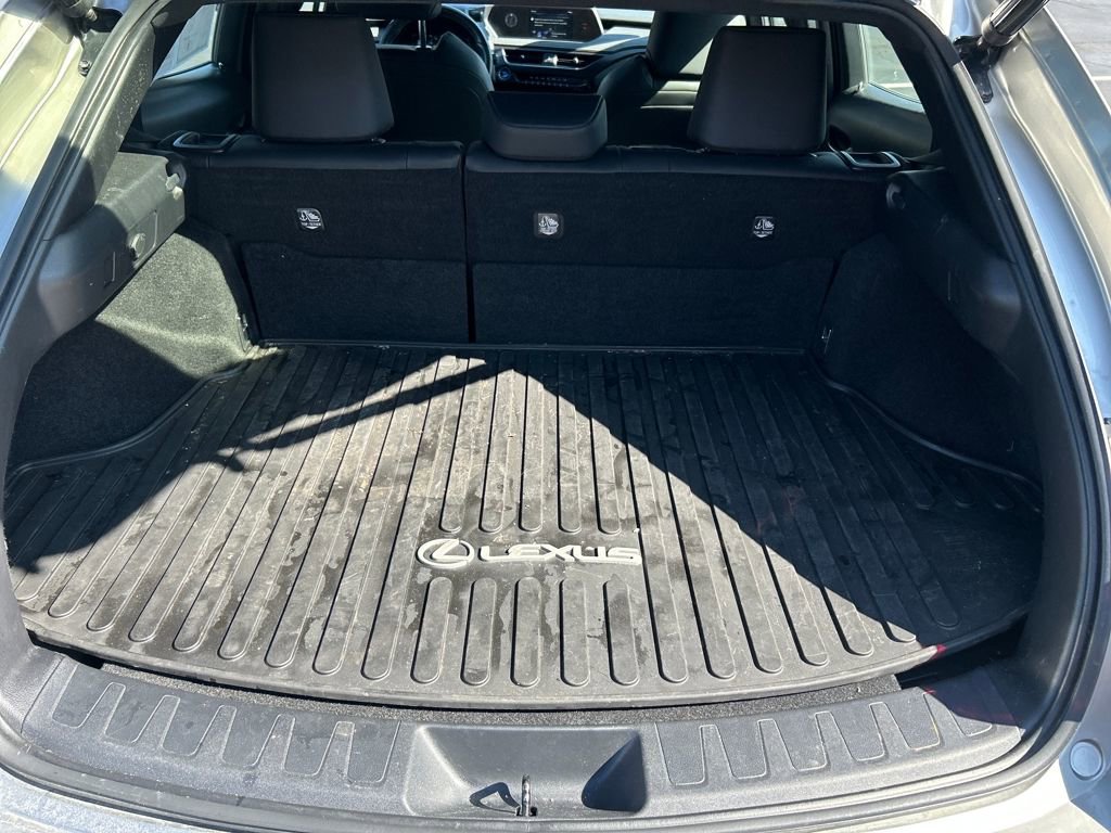 Used 2022 Lexus UX 250h 250h Base w/ Premium Package image 27