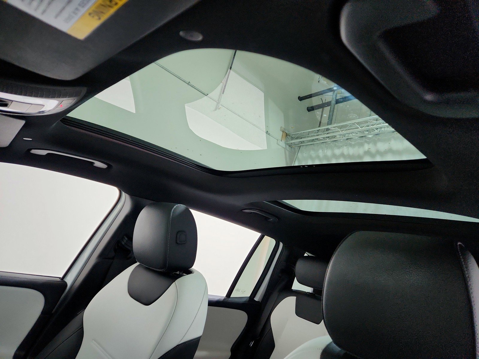 Certified 2022 Mercedes-Benz GLB 250 image 12