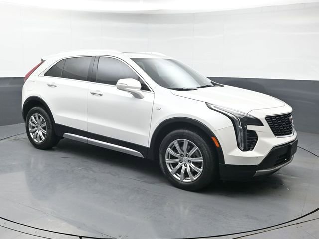 Used 2023 Cadillac XT4 Premium Luxury w/ Cold Weather Package AWD/4WD image 7