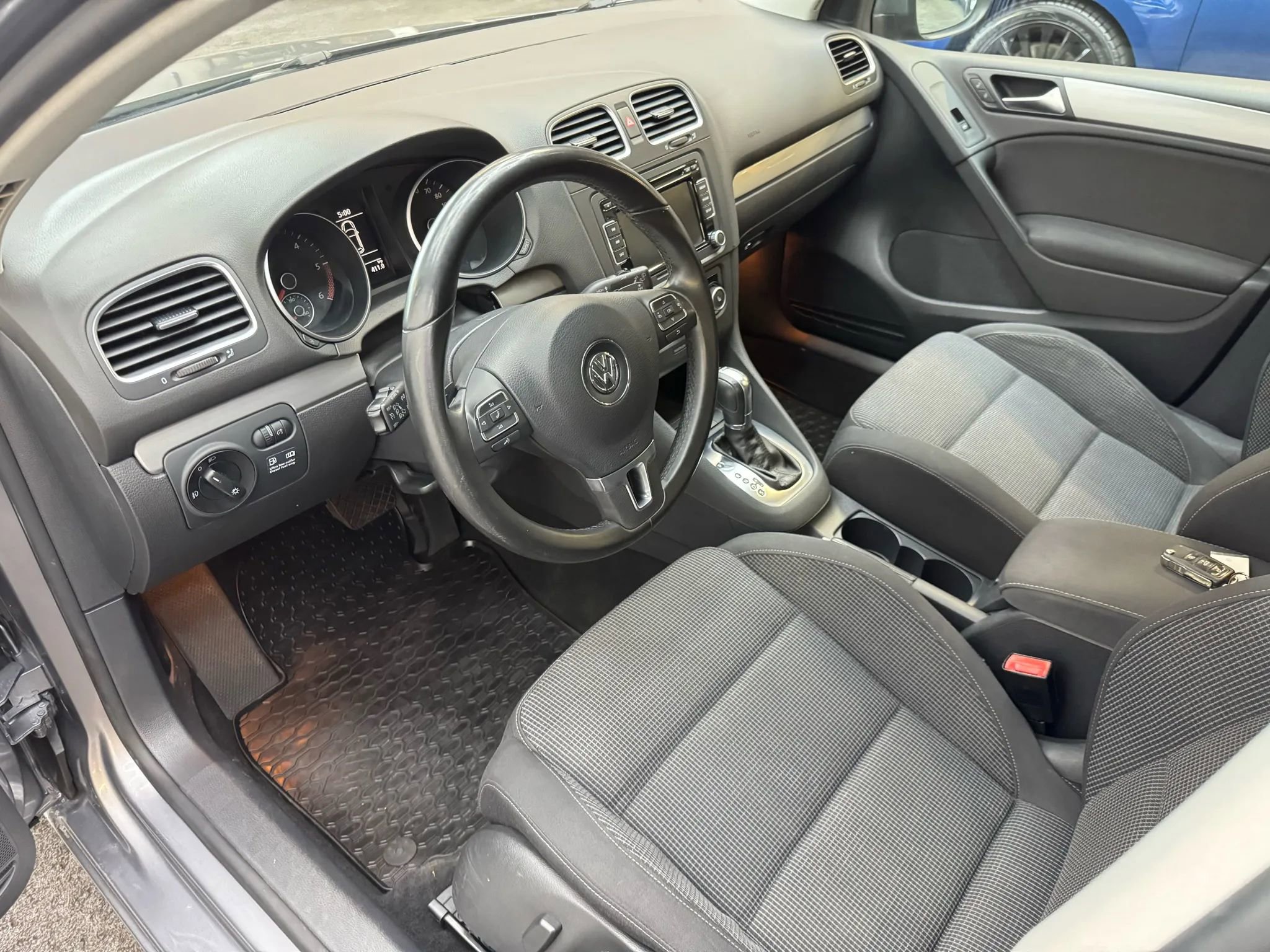 Used 2012 Volkswagen Golf TDI image 10