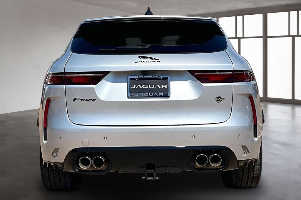 Used 2022 Jaguar F-PACE SVR AWD/4WD image 4