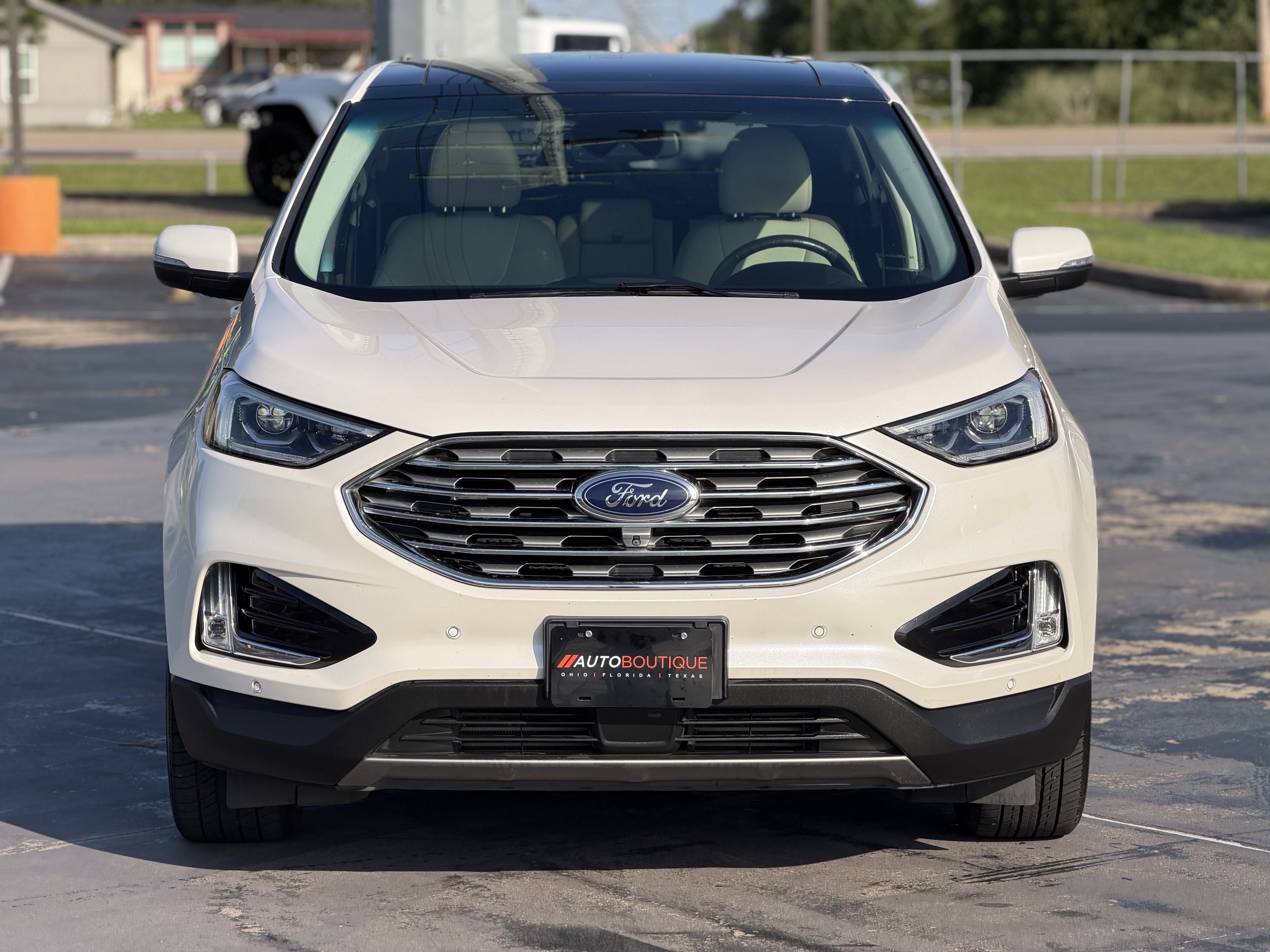 Used 2019 Ford Edge Titanium w/ Equipment Group 301A FWD image 6