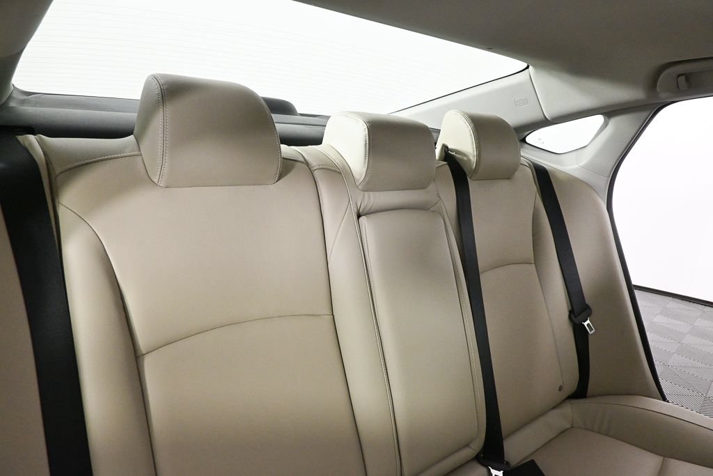 Used 2018 Honda Civic Touring image 18