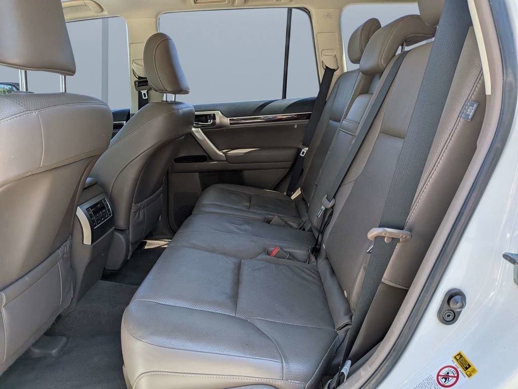 Used 2014 Lexus GX 460 w/ Premium Package image 14